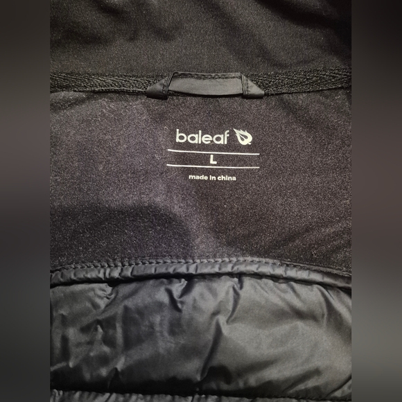 Baleaf Women's Black Lightweight Warm Puffer Vest Lightweight L Like New! - Picture 13 of 16